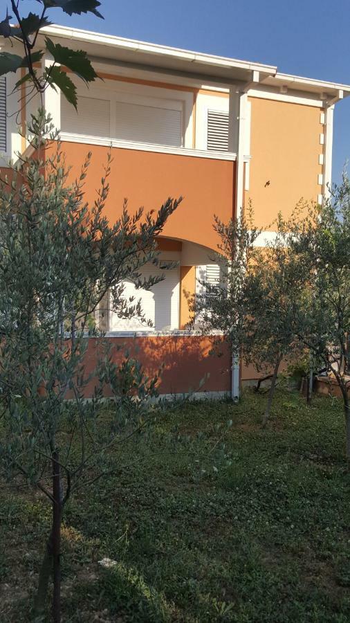 Apartments Rolovina Тиват Экстерьер фото